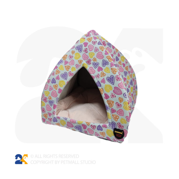 جای خواب کلبه سه گوش دنیل